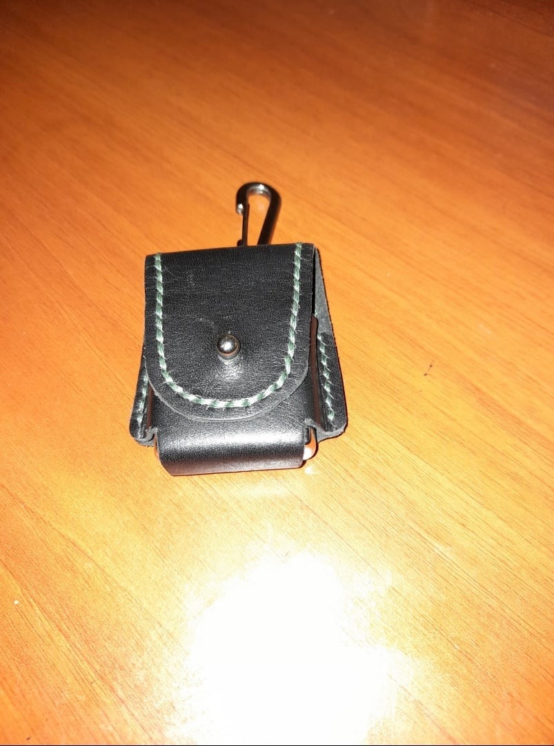 Выкройка небольшой чехол для зажигалки Zippo или беспроводных наушников