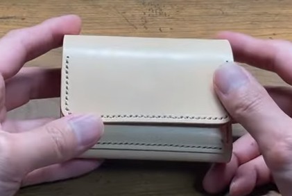 Выкройка небольшой кожаный трифолд с видео МК по сборке