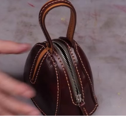 Выкройка небольшая сумочка из кожи